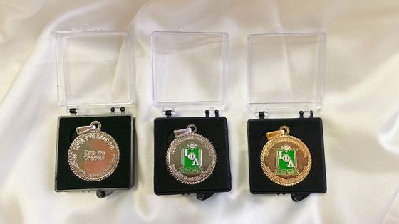 Medallas personalizadas de oro en blanco conmemorativas Medallas de metal conmemorativas Medallas deportivas de fútbol personalizadas