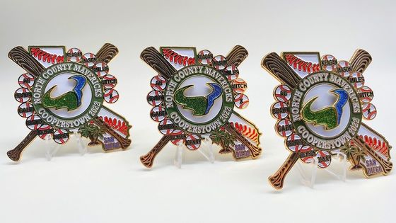 Pins de solapa de esmalte blando de 1.5 pulgadas personalizados para branding