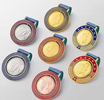 Europa y América del Norte Medalla de metal con diseño regional sin trofeos mínimos y proceso de estampado a presión
