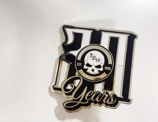 Pins de solapa de esmalte duro personalizados para regalos de empresa