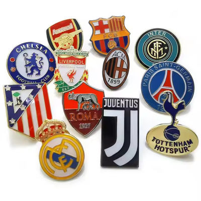 Emblema del Club de Fútbol de Barcelona Sport Lapel Pin Esmalte con Revestimiento Dorado Ángel de Metal Temático Estampado Oportunidad de Navidad