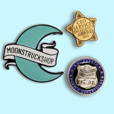 Un buen precio. Diseño de dibujos animados con tema de ángel personalizado. en línea