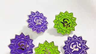 Solución de marca de pines esmaltados personalizados